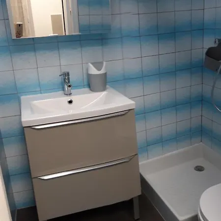 Gite Urbain-Les Appartements D'Hotes De La Vertu 1Er Etage